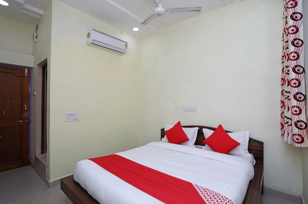 Фото Oyo 19858 Kanha Palace