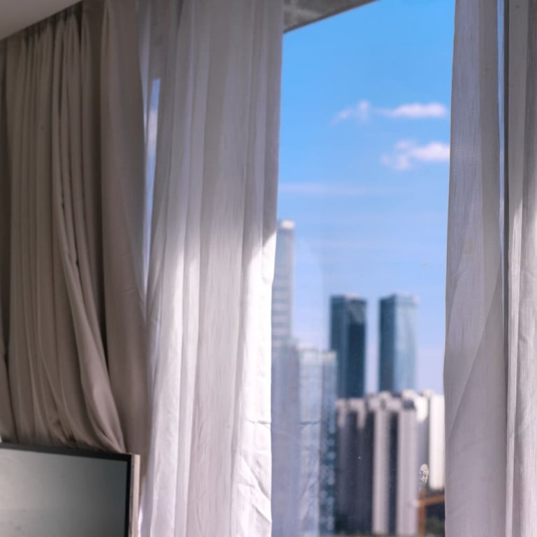 Фото White waltz