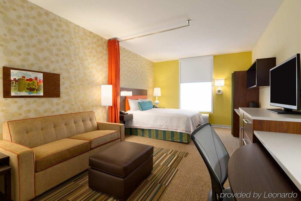 Фото DoubleTree by Hilton West Edmonton