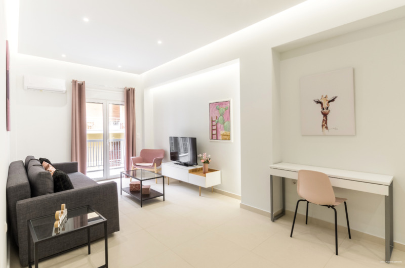 Фото Omnia Pagrati Apartments