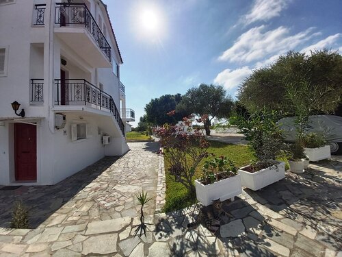 Внешний вид отеля Barbara Studios & Apartments в Своронате, фото 1