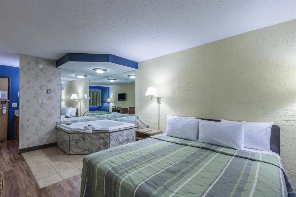 Фото Motel 6 Oak Creek, Wi