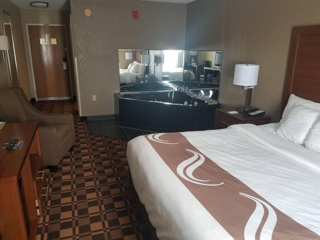 Фото Quality Inn & Suites Georgetown - Seaford