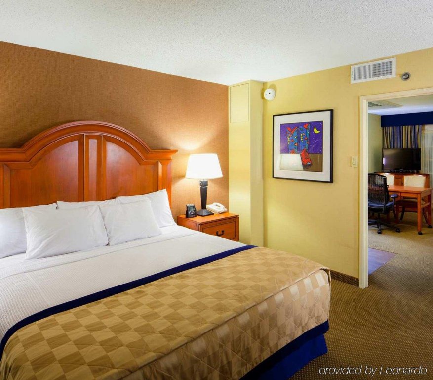 Фото Embassy Suites by Hilton San Antonio Nw I-10