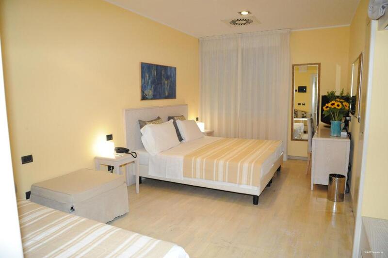 Фото Hotel Chiaraluna