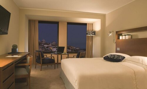 Гостиница Tivoli Coimbra Hotel в Коимбре