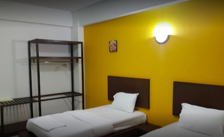 Фото 22 Seasons Hotel