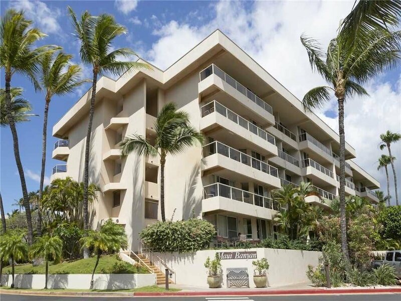 Гостиница Castle Maui Banyan