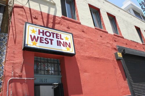 Гостиница Hotel West Inn Hollywood - La в Лос-Анджелесе