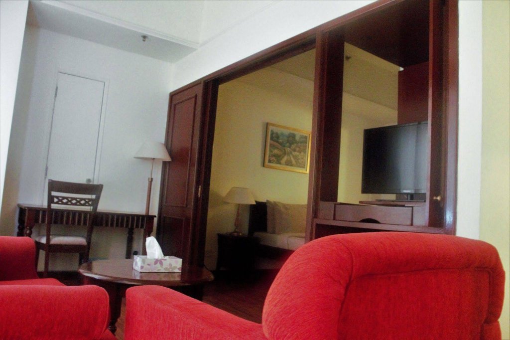 Фото Royal Service Suites at Times Square