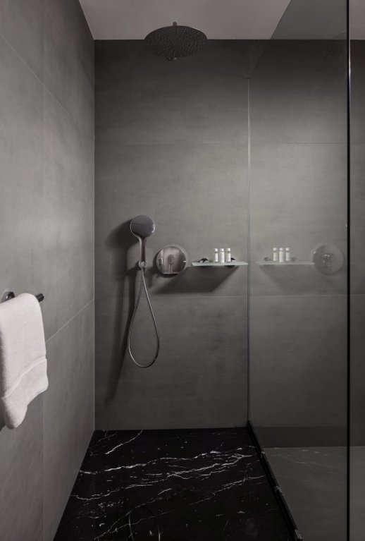 Фото MOODs Charles Bridge