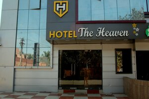 Отель Sky Stays Heaven Dwarka