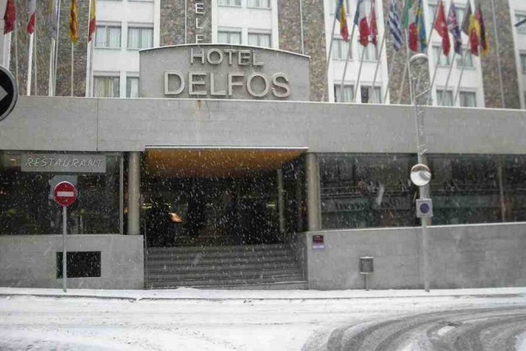 Фото отеля 2