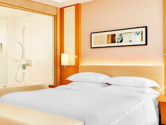 Фото Sheraton Grand Hiroshima Hotel