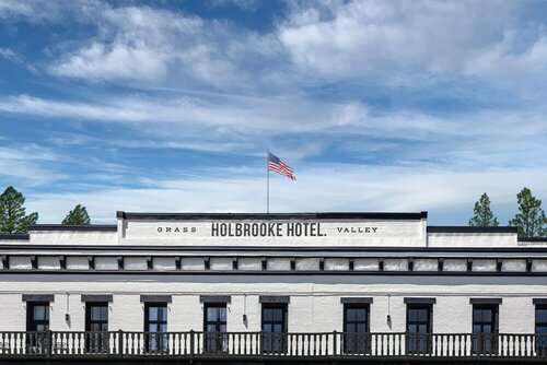 Гостиница Holbrooke Hotel в Грасс Велли