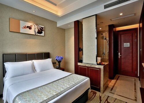 Гостиница ZhongLian KaiXin Hotel в Иу