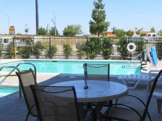 Фото La Quinta Inn & Suites by Wyndham Manteca - Ripon