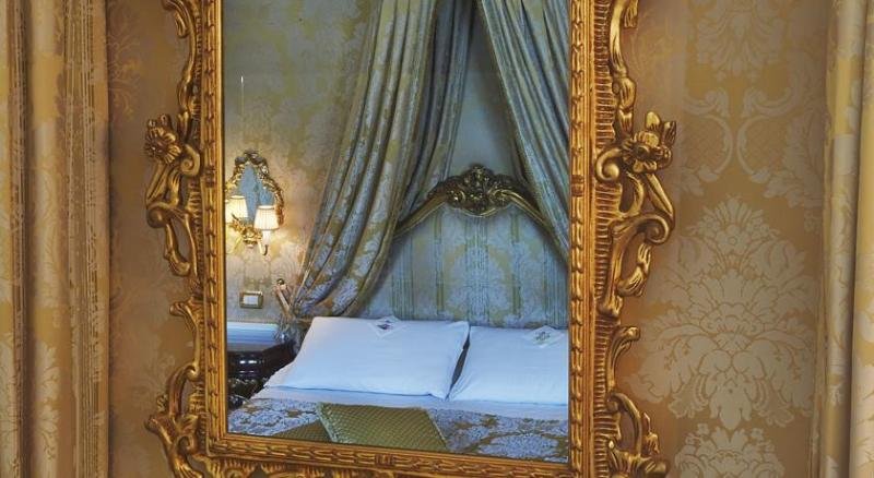 Фото Hotel Canal Grande