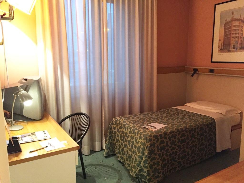 Фото Novotel Parma Centro