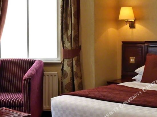 Фото Rochester Hotel by Blue Orchid