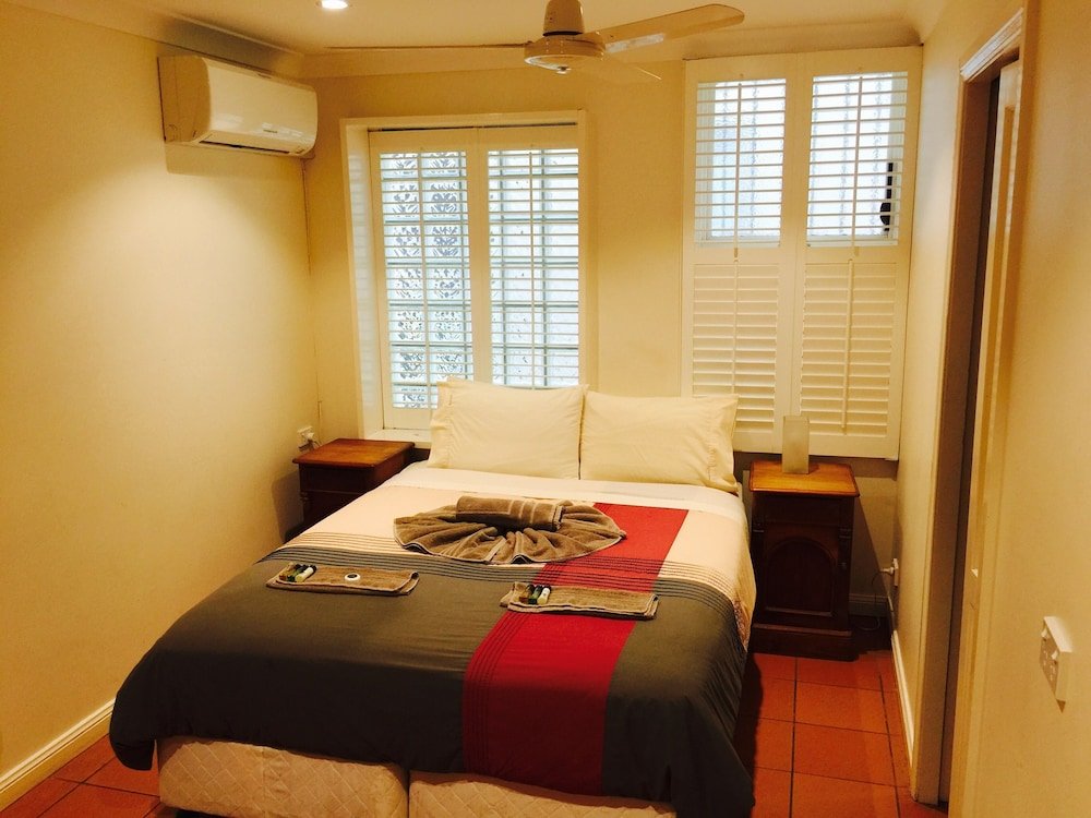 Фото The Manly Lodge Boutique Hotel