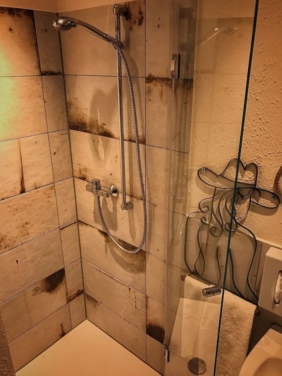 Фото Road Stop Wuppertal Motel