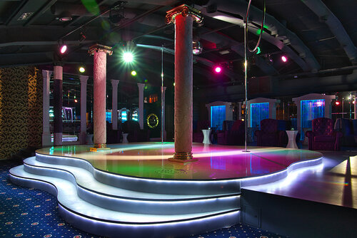 Орта жастағы әйелдер бейнеленген секс бейнелері