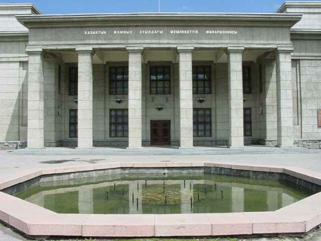 Жетілген үйдегі порно