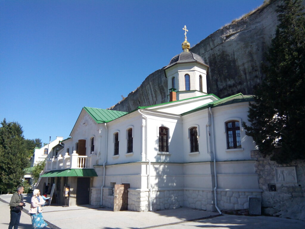 Православный храм Пещерная церковь Всех скорбящих Радости, Инкерман, фото