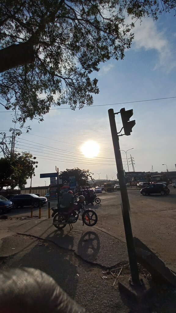 Police department Sakaman Traffic Light, Accra, photo