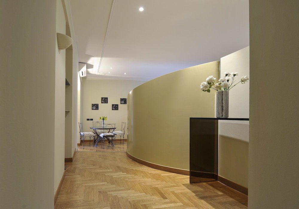 Фото At Home Heart of Milan - Manzoni