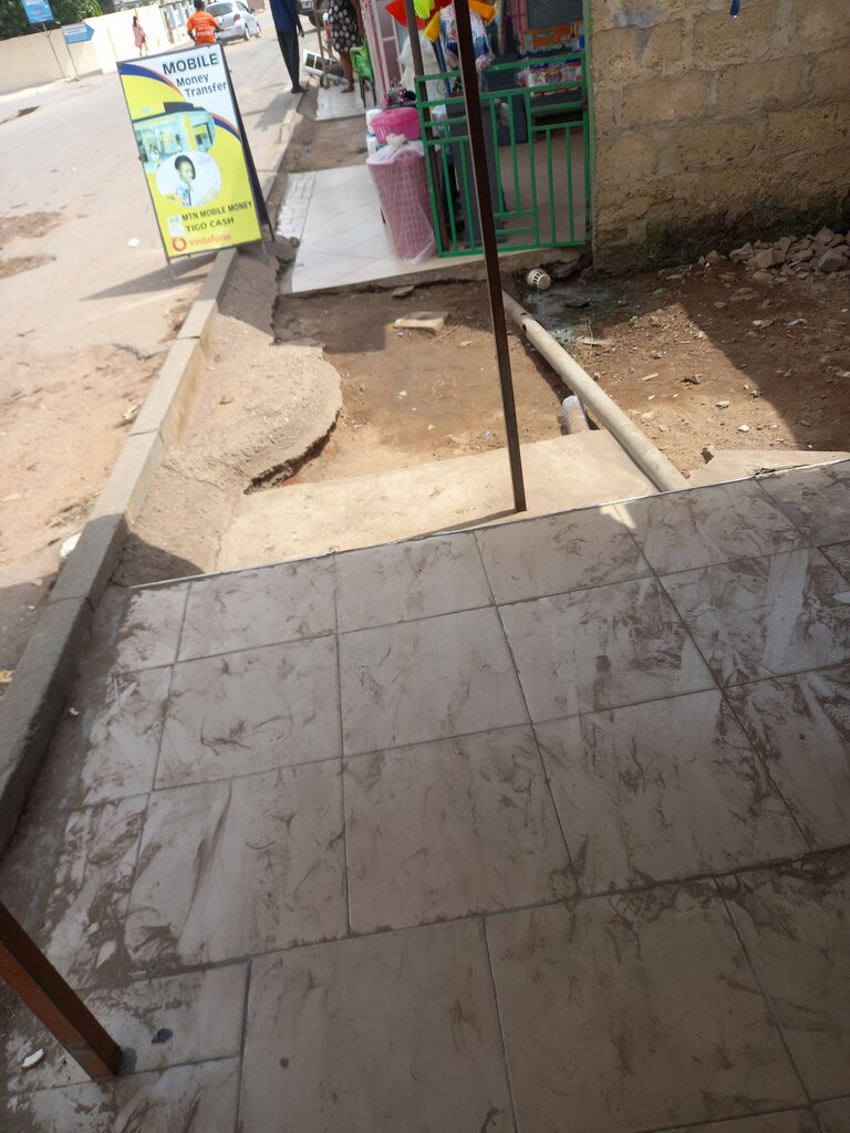 Money transfers Mobile Transfer, Accra, photo