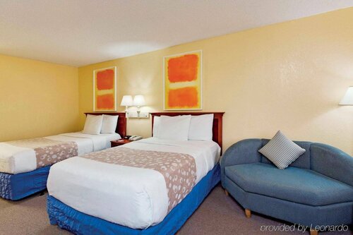 Гостиница La Quinta Inn by Wyndham West Palm Beach - Florida Turnpike