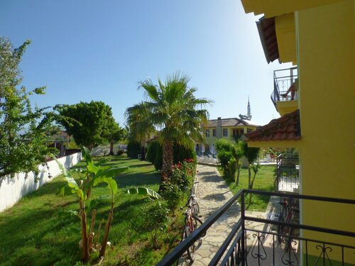 Хостел Villa Summer Life в Дальяне