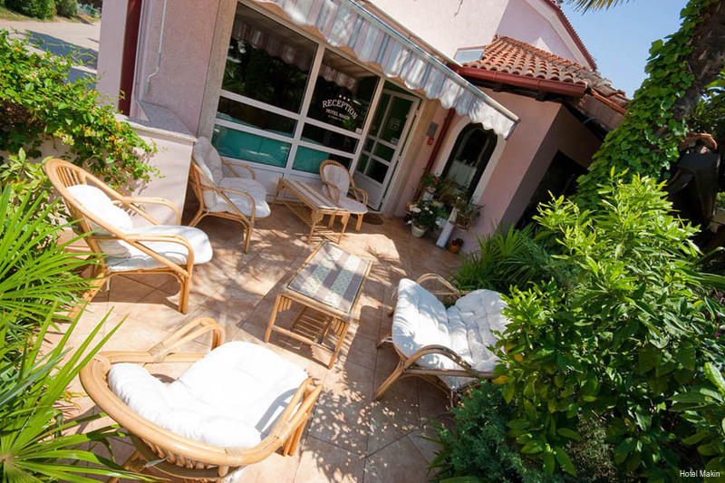 Фото отеля 2