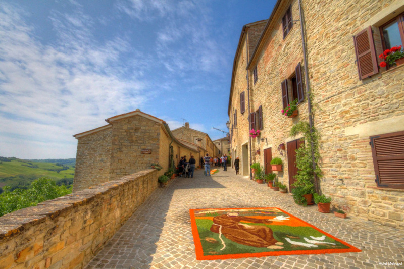 Фото Hotel Metropol