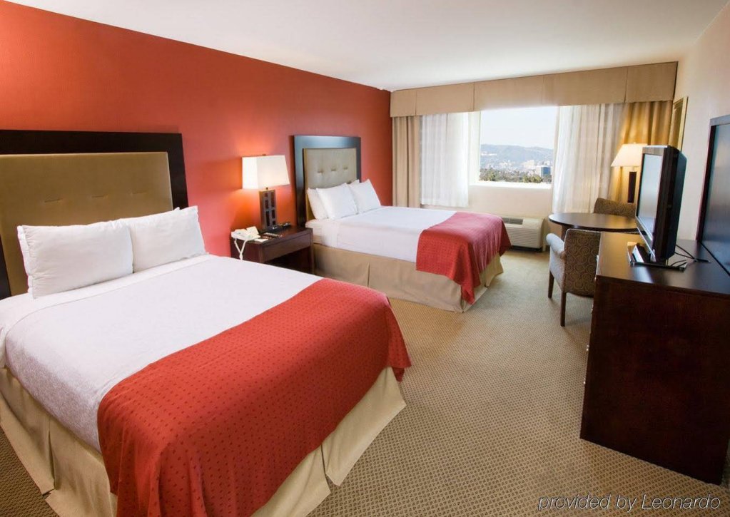 Фото Holiday Inn Los Angeles - Lax Airport