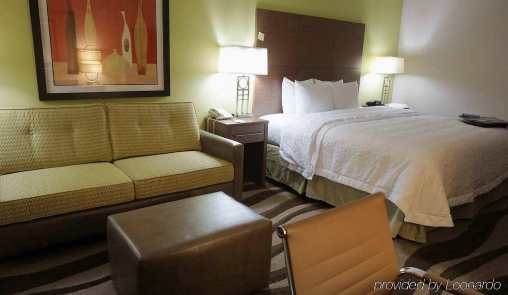 Фото Hampton Inn Oakland Hayward