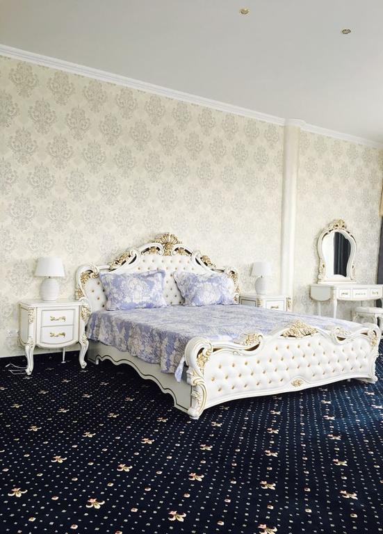 Фото Мэриан Холл