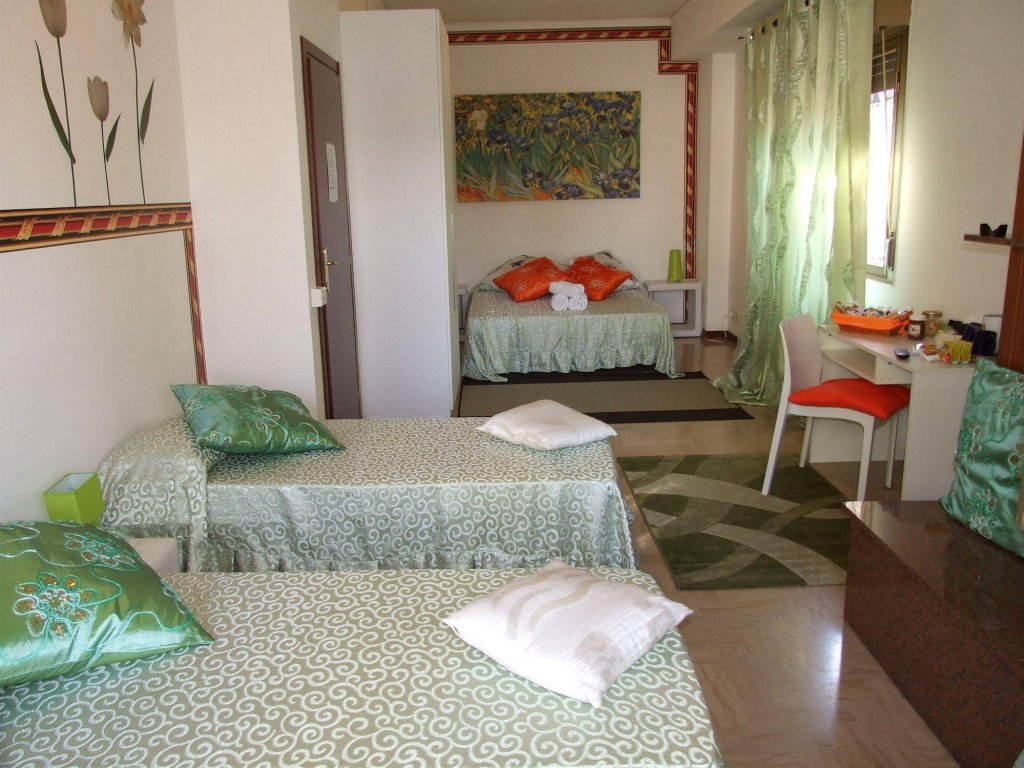 Фото Domus Domiziana B&b