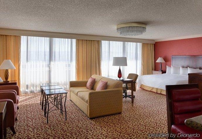 Фото Torrance Marriott Redondo Beach