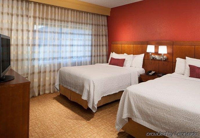 Фото Courtyard by Marriott Tallahassee Downtown/Capitol