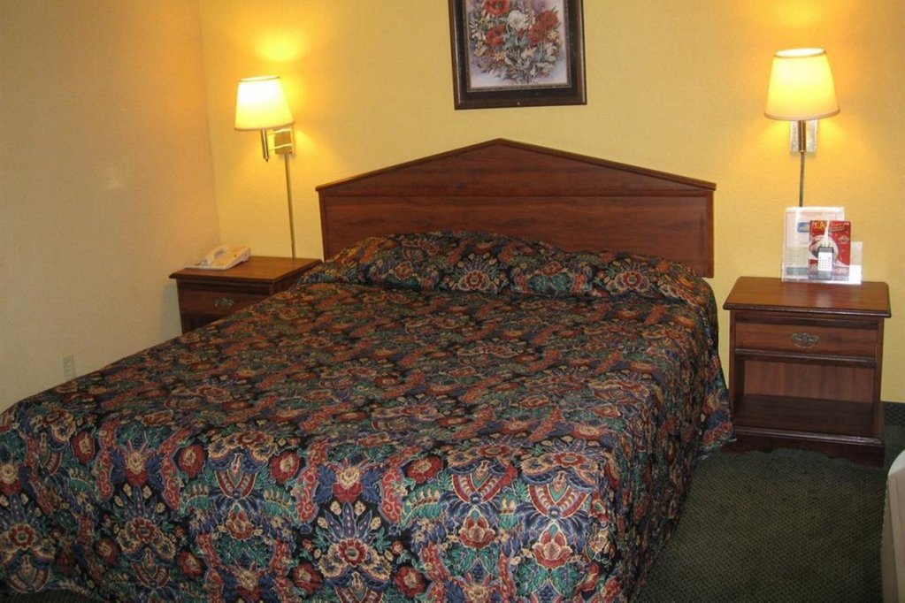 Фото Hawthorne Plaza Inn