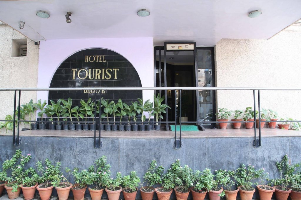 Фото Hotel Tourist Deluxe