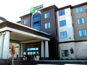 Гостиница Holiday Inn Express & Suites North Kansas City, an Ihg Hotel