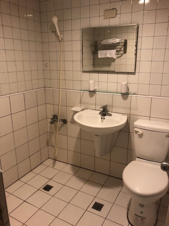 Фото Yinglun Hotel