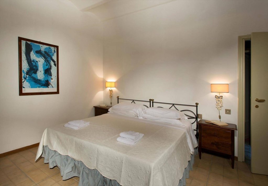 Фото Poggiovalle Tenuta Italiana