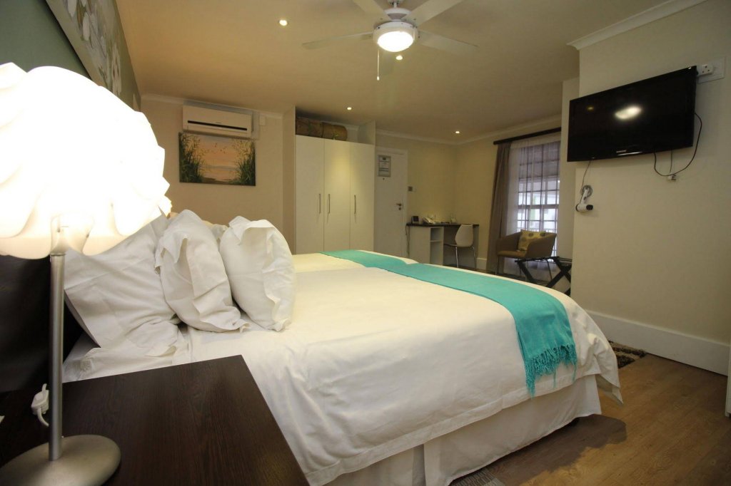 Фото My Pond Hotel