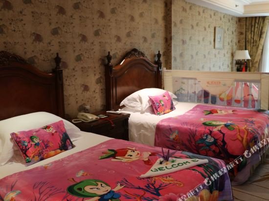 Фото The First World Hotel