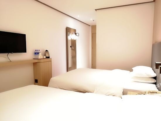 Фото Hanting Hotel Shanghai Bund Jiangxi Zhong Road